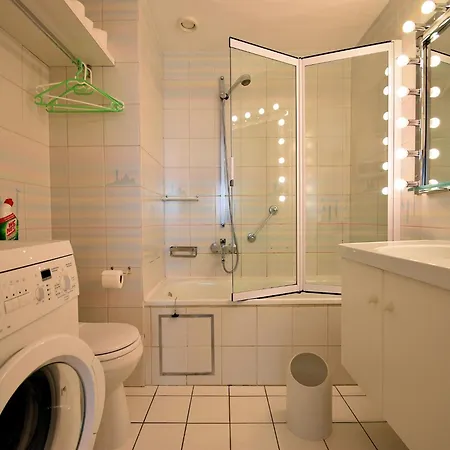 Ensor 0102 South-facing Corner * De Haan