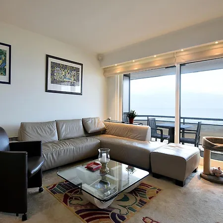 Ensor 0102 South-facing Corner * De Haan