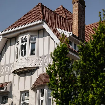 Ensor 0102 South-facing Corner Daire De Haan