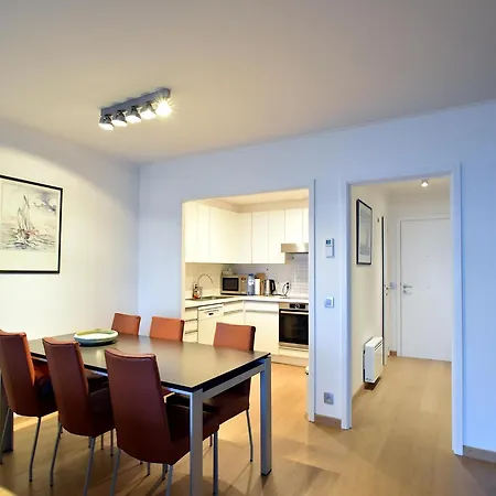 Ensor 0102 South-facing Corner Daire